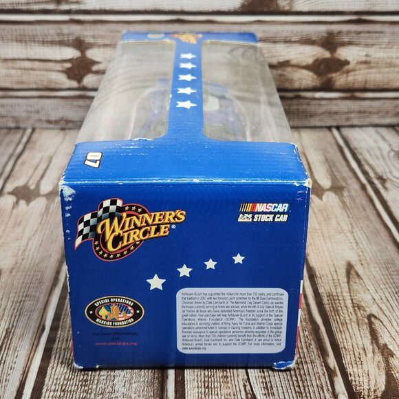 2007 Dale Earnhardt Jr. #8 DEI Stars And Strips Nascar 1:24 Diecast in Case - Picture 2 of 8